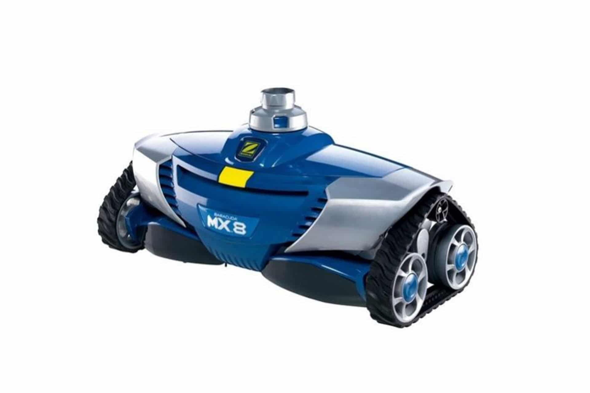 robot nettoyeur piscine entretien maintenance equipement eclairage exterieur no poblemo piscines frejus var golfe de saint tropez cote d'azur chlore